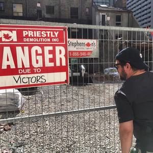 Meet your Posher, Victor daniel